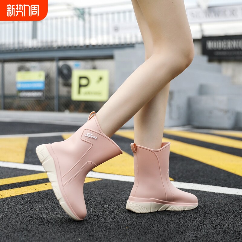 雨鞋女款防滑赶海鞋套成人可爱雨靴厨房工作水鞋加绒胶鞋防水中筒