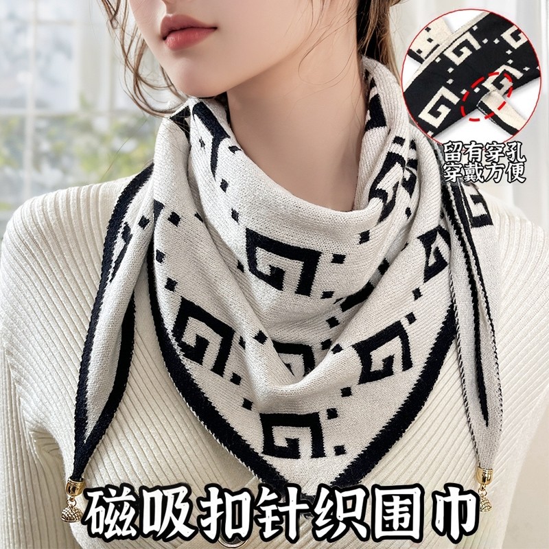 磁吸扣针织围巾2024新款秋冬双面三角巾女多功能加厚保暖护颈百搭