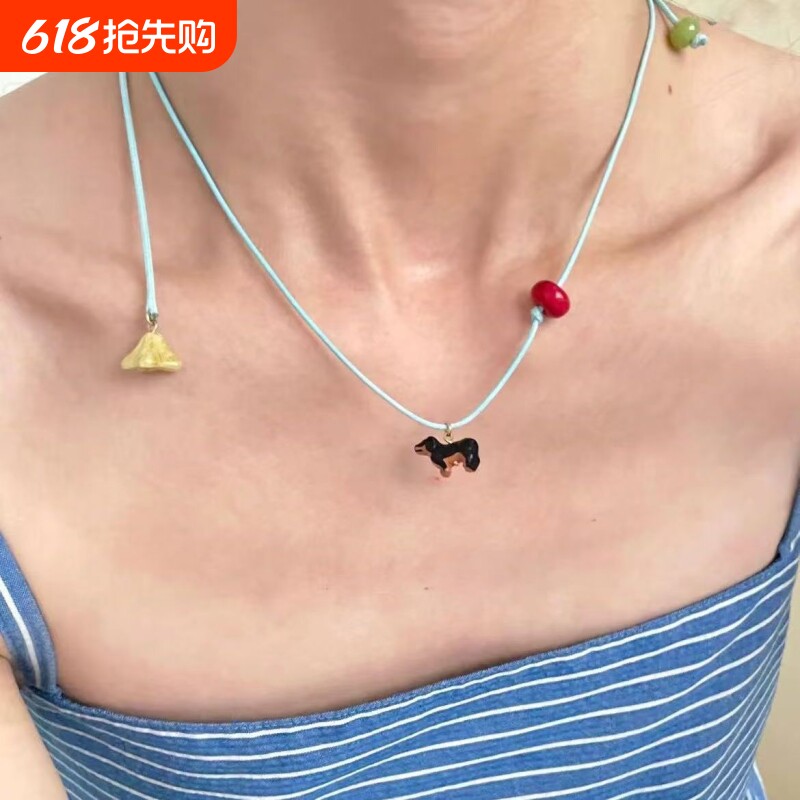 可爱吊坠小狗项链女新款皮绳小众独特锁骨链配饰毛衣链腊肠海洋