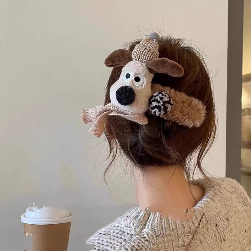 可爱大脸狗发夹女2024新款高端后脑勺抓夹大号毛绒盘发鸭嘴夹头饰