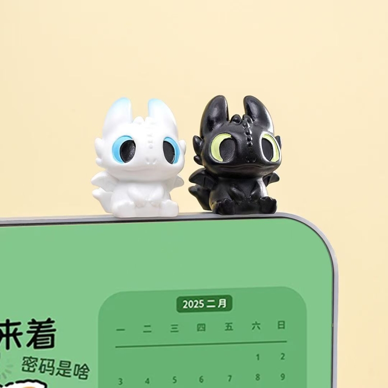 无聊了！摆驯龙高手无牙仔车载小摆件车载导航仪中控台汽车装饰品