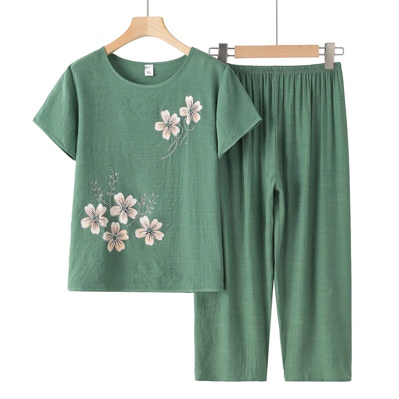 妈妈夏装奶奶套装中老年女装棉麻短袖宽松洋气老人夏天衣服两件套