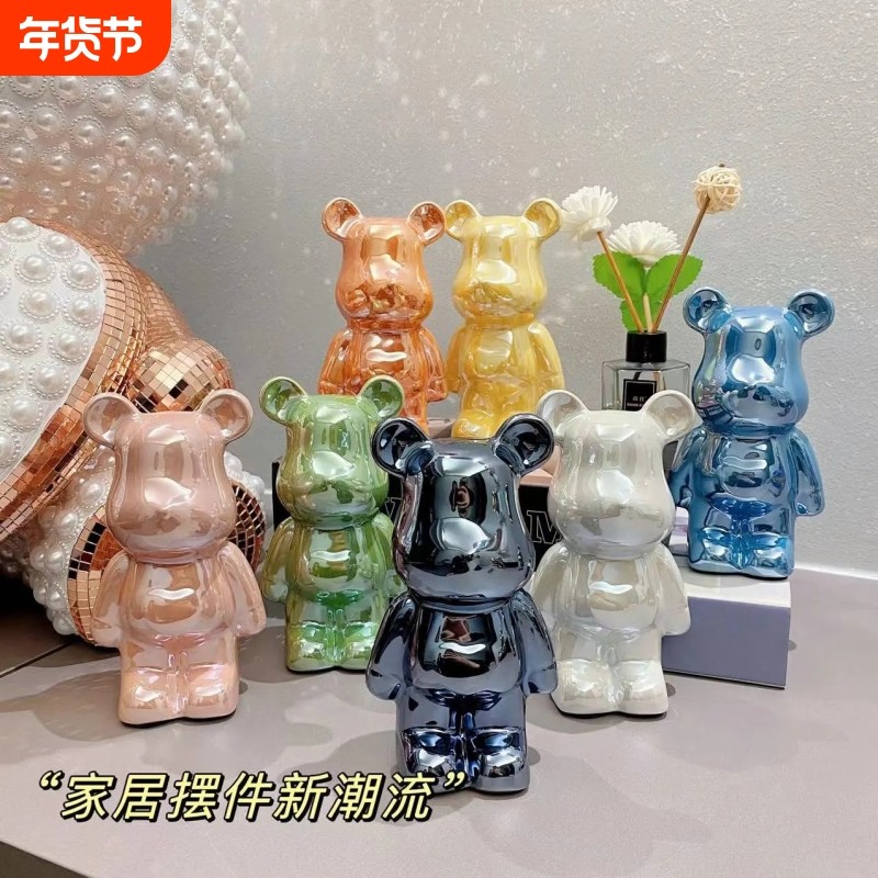 爱心暴力熊摆件2026新款时尚潮流电视柜酒柜存钱罐家居装饰品送礼
