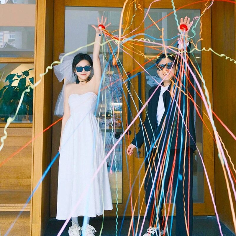 手抛彩带结婚礼花拉炮礼炮婚礼气氛道具丝带生日喷筒拉花彩条接亲