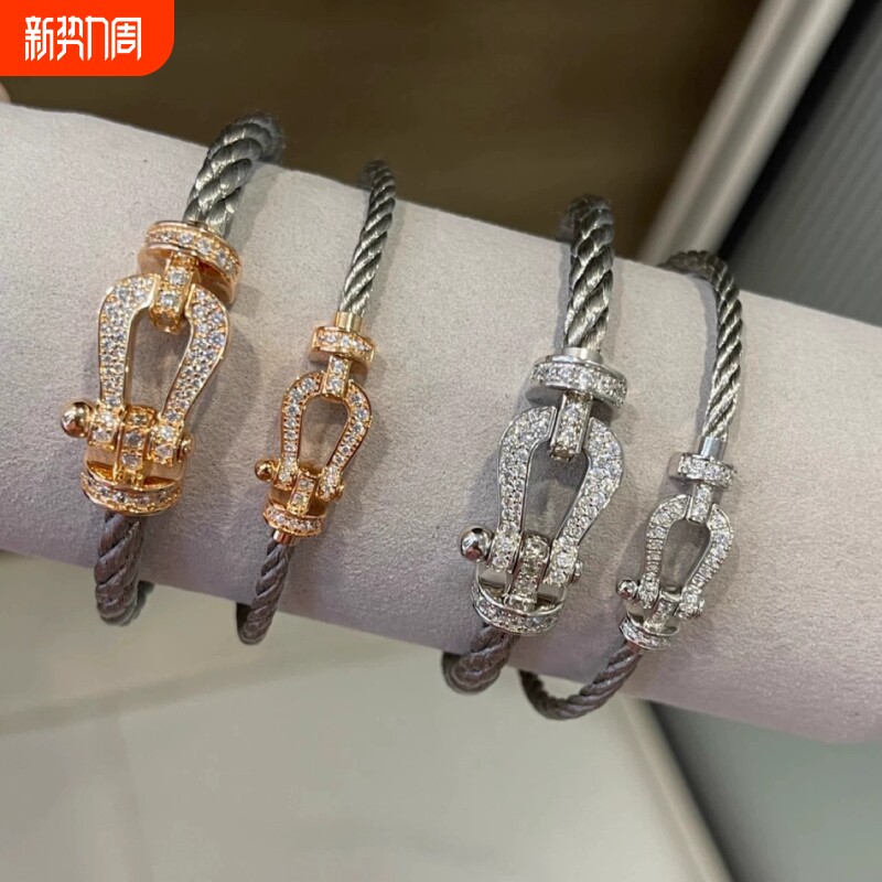 不掉色8字马蹄扣红绳转运手链情侣款男女百搭饰品18K镀玫瑰金手绳