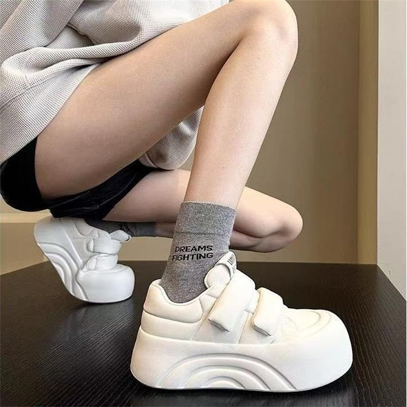 圆头厚底小白鞋|超2万人收藏