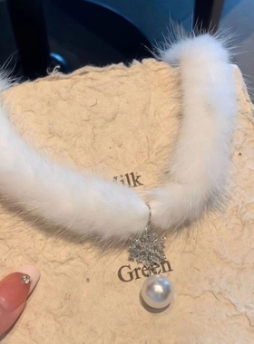 冬天雪花毛绒项链甜美轻奢设计感圣诞锁骨高级颈链女秋冬款