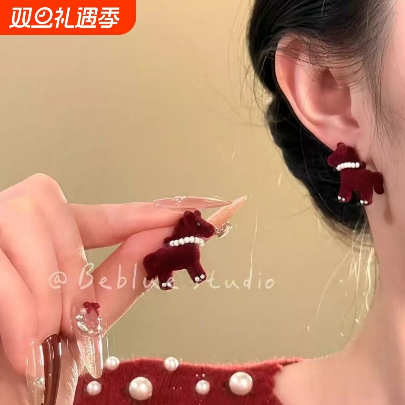马上来财~复古红色小马耳钉女款独特设计感秋冬绝美耳环耳饰