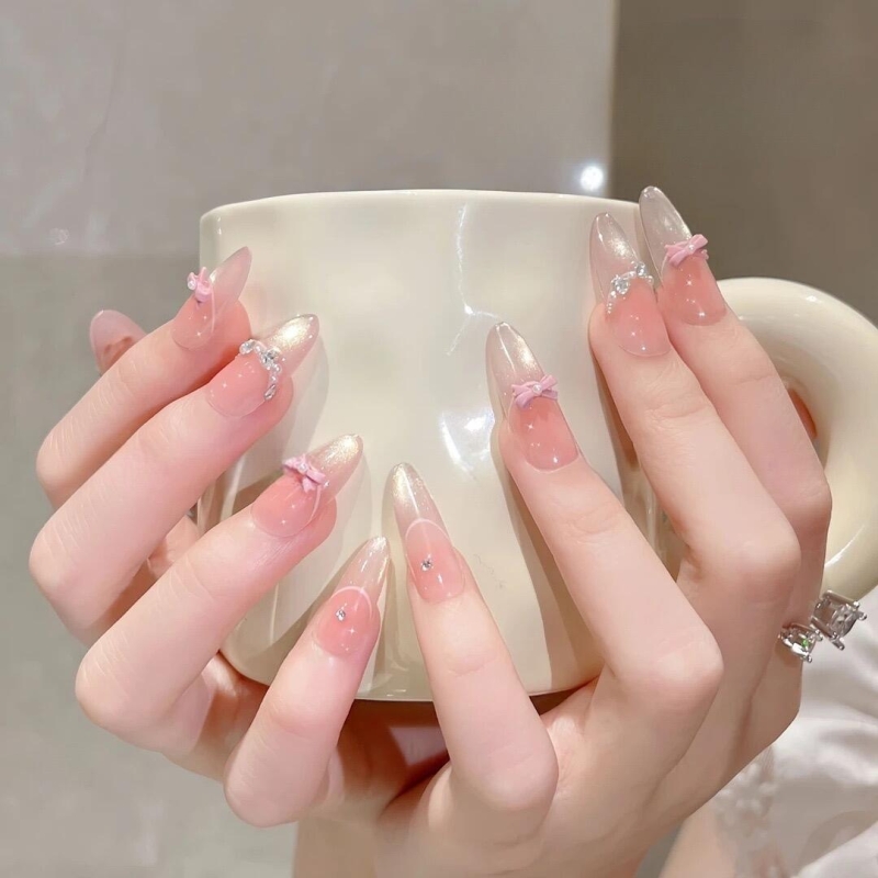 公主日记手工穿戴甲腮红法式猫眼蝴蝶结美甲穿戴显白指甲新年黑皮