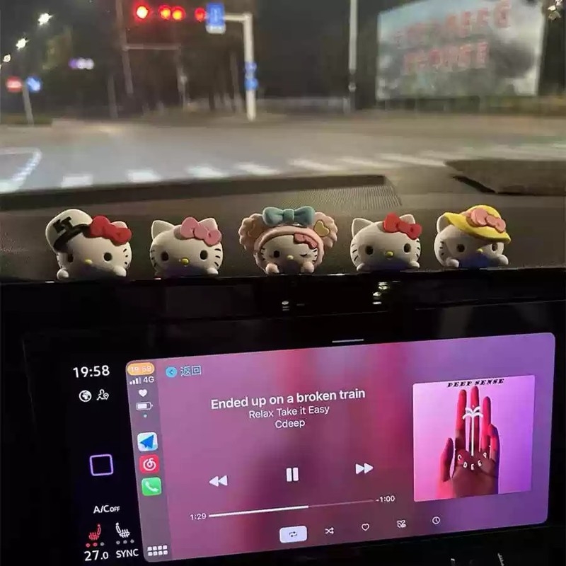 hellokitty汽车装饰卡通凯蒂猫特斯拉车内中控台2025网红汽车摆件
