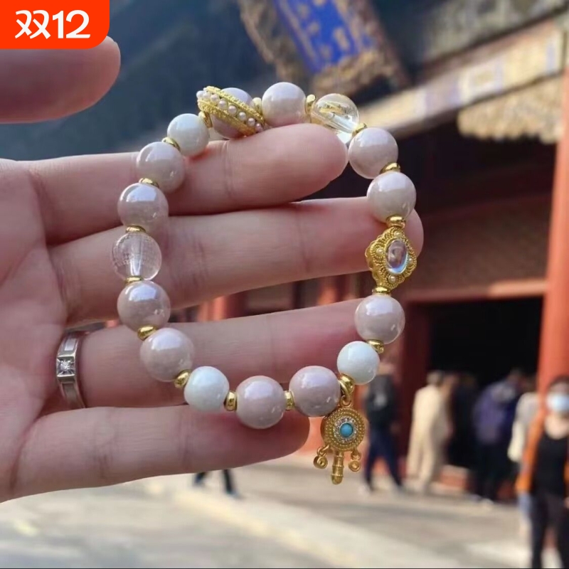 改款新款白粉瓷手串搭配跑环捕梦网多巴胺女孩显手白闺蜜姐妹礼物