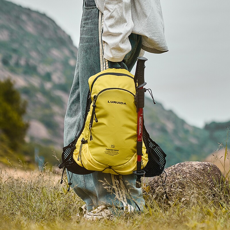 哲客运动便携双肩包旅行包户外骑行徒步登山包女轻便爬山装备背包