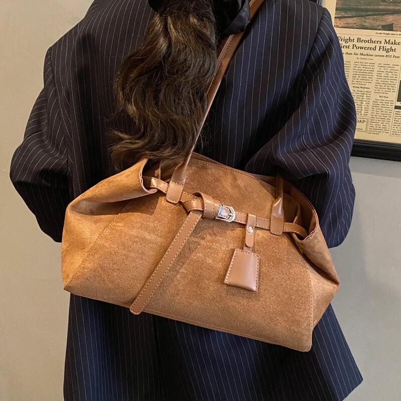 简约复古托特包hobo包包2026新款通勤单肩包大容量女士女包棕色