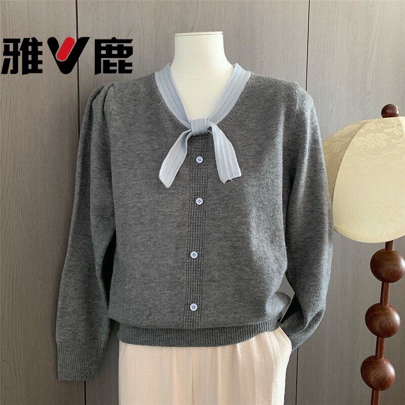 雅鹿中年妈妈装春款洋气针织打底衫女款时尚长袖休闲中老年人上衣