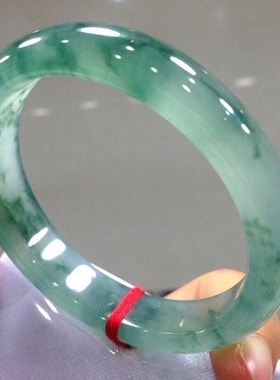 高冰飘花岫玉翡翠平替玉石手镯高档珠宝女款翡翠手镯冰飘花镯子