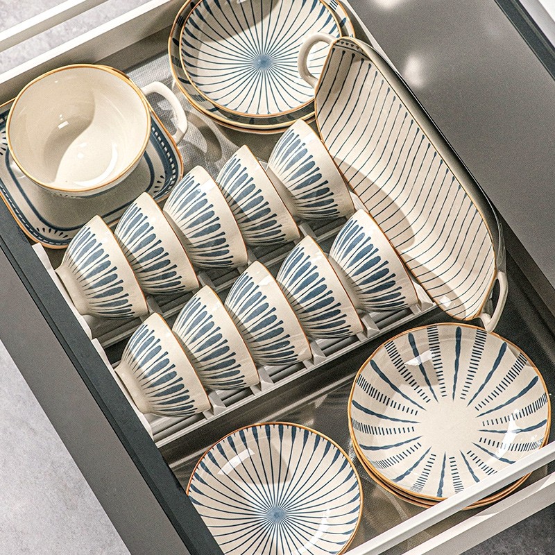 碗碟套装家用2025新款日式陶瓷碗具景德镇高颜值碗盘碗筷乔迁餐具