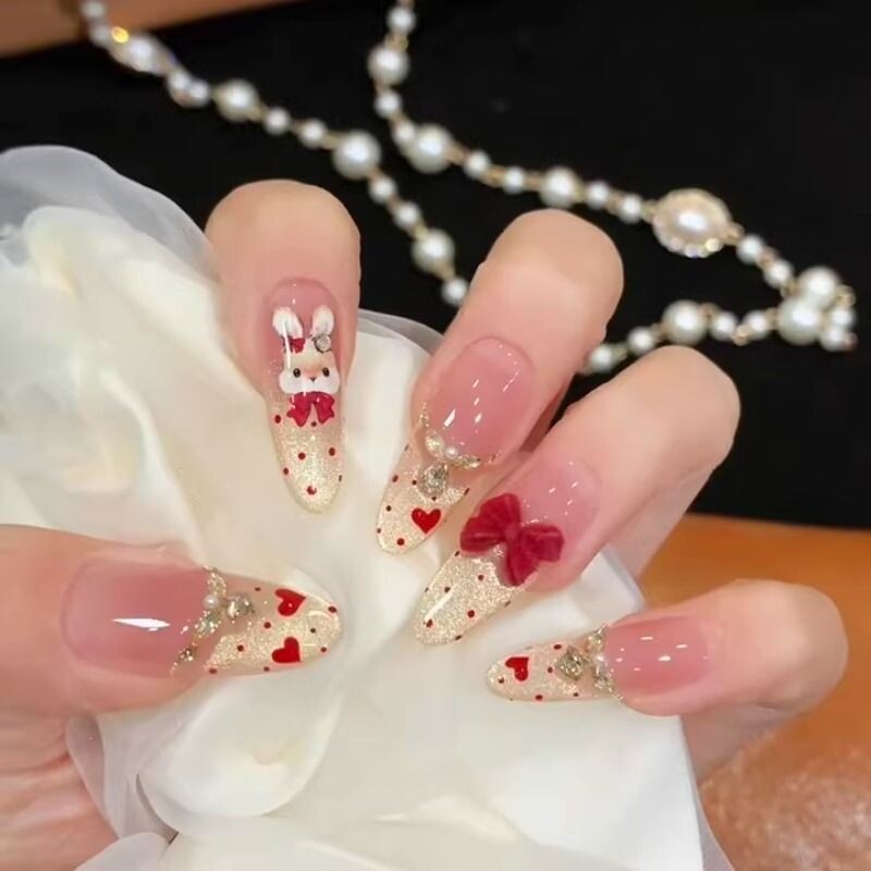 【金兔来财】小红书爆款穿戴甲可爱兔碎钻显白腮红甲红色爱心美甲