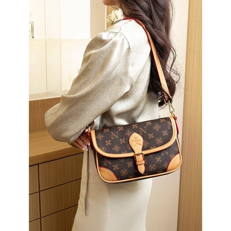 爱马女仕腋下包包女新款时尚高级感老花包真皮小方包单肩斜挎小包