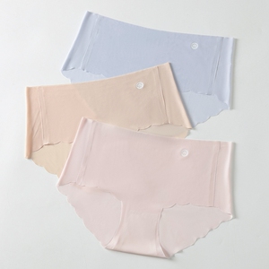 女生面膜3D蜜桃臀三角裤无痕冰丝透气中腰夏季超薄莫兰迪女士内裤