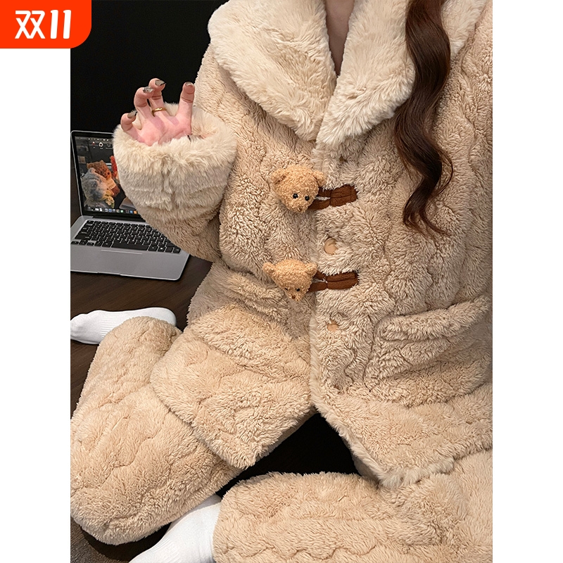 三层夹棉加厚珊瑚绒女士睡衣冬季