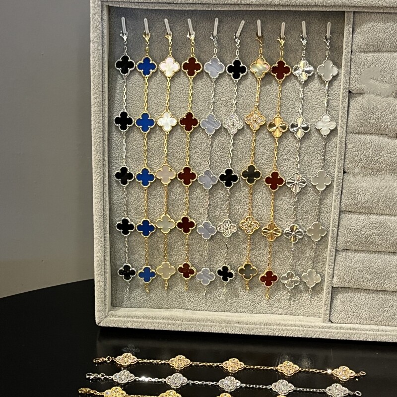 顶版四叶草五花熊猫手链女镀18K间钻白贝母叠戴礼物黄金玫瑰金