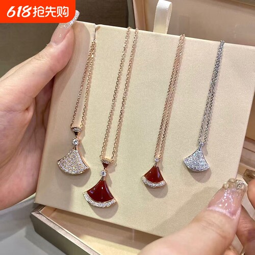 新品大裙子白贝母项链女镀18K金色轻奢送女友高级感礼物扇形白金