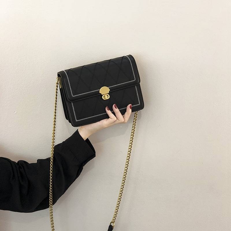 爱马女仕高级感小包包女春夏新款女包洋气时尚流行百搭链条斜挎包