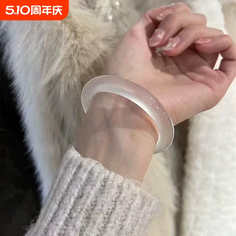 爆款仿马料白月光玛瑙高冰荔枝冻猫眼玉髓玉镯香槟色翡翠玉手镯