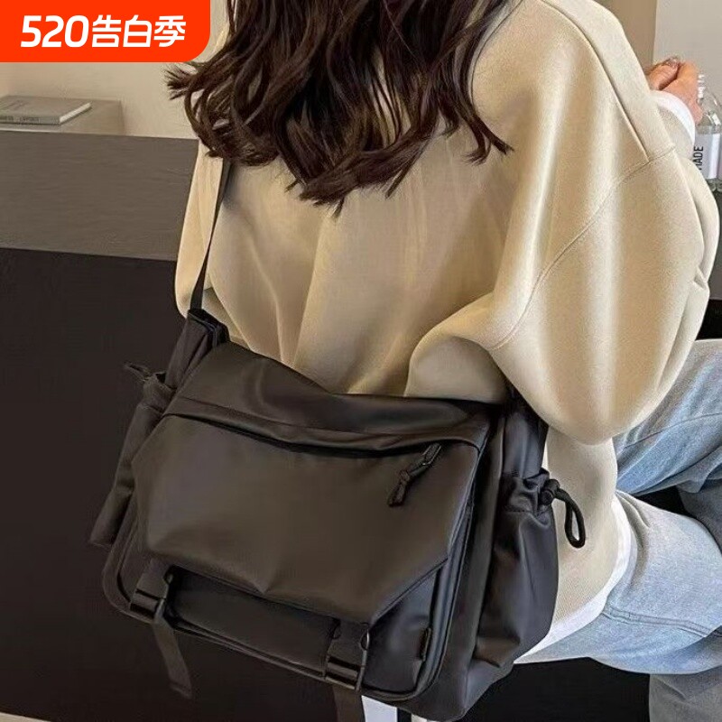复古休闲邮差包PU斜挎包女酷飒户外骑行通勤休闲百搭单肩包黑色