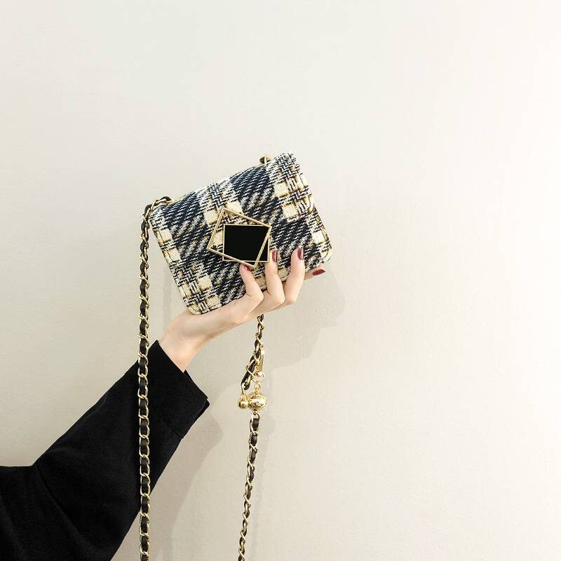 爱马女仕迷你小包包女夏新款时尚链条斜挎包高级感百搭复古小方包