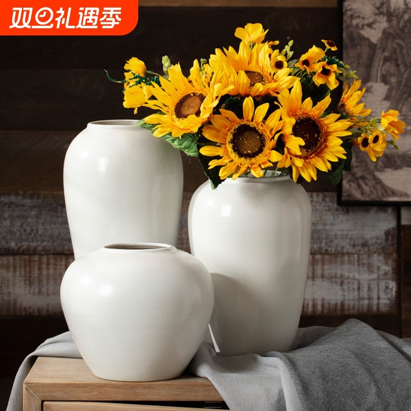 景德镇纯白色北欧复古现代创意家居装饰陶瓷摆件插干花石榴花瓶