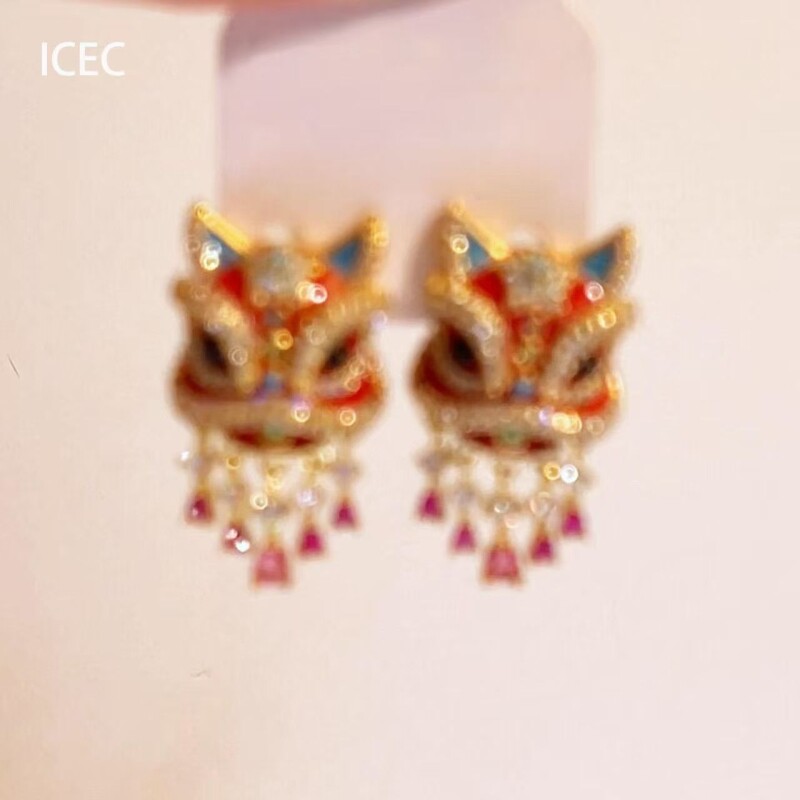 过年新中式爆闪满钻醒狮流苏耳钉国风气质轻奢重工新年感红色耳饰