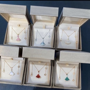 小裙子项链白贝母女小扇子玛瑙轻奢礼物高级感扇形母贝精致玫瑰金