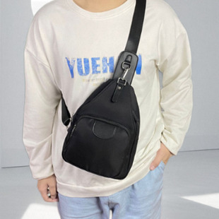 男士包尼龙布胸包男士斜挎包大容量单肩休闲背包潮流腰包黑色百搭