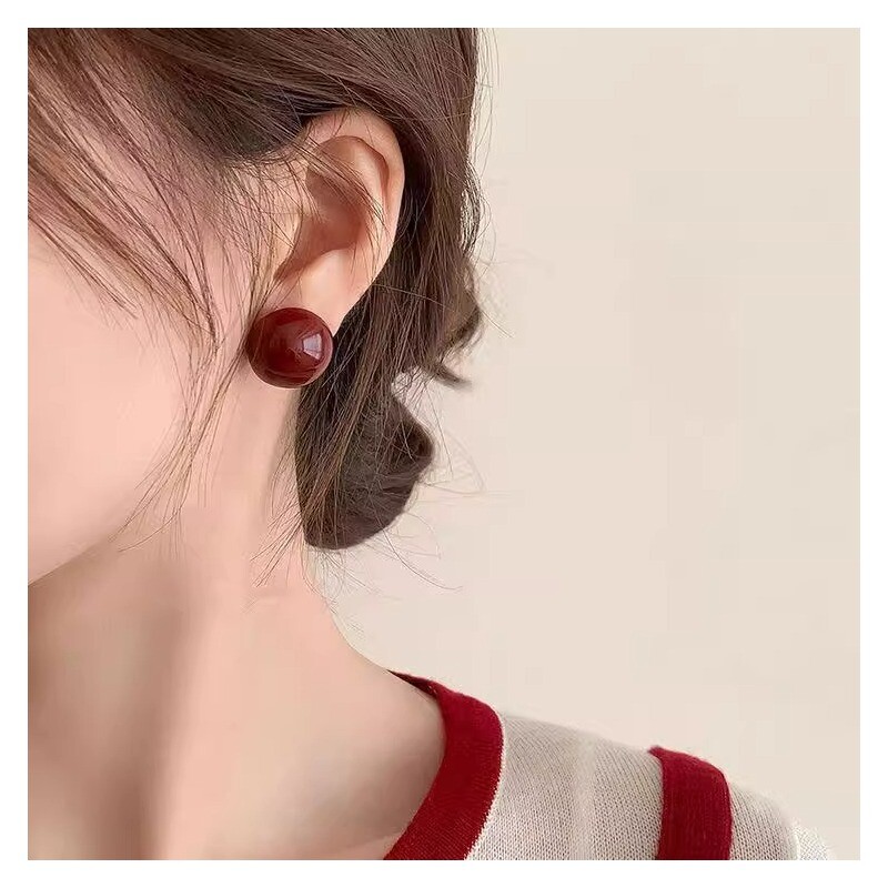 显白安可拉红珍珠耳钉女复古设计感耳环新款INS高级感轻奢耳饰