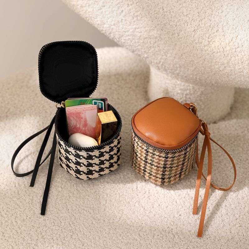 软皮手拿包迷你精致零钱包水桶口红包化妆包小手拎小包收纳硬币