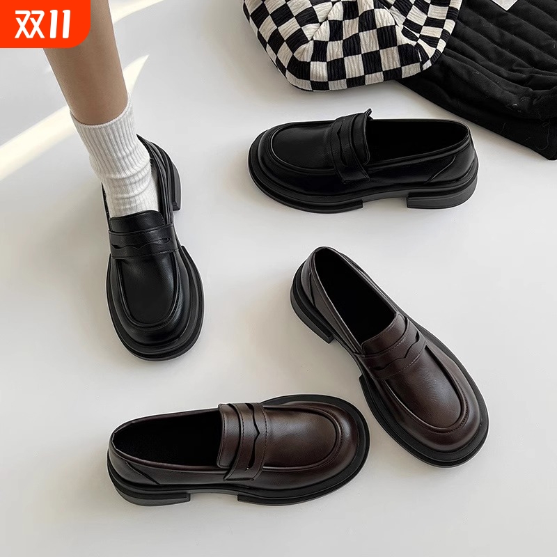 黑色厚底乐福鞋|超2000人收藏