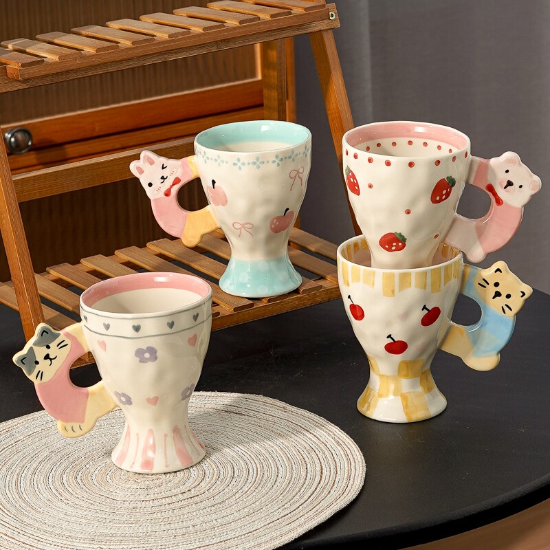 创意手绘牛奶杯可爱动物把手陶瓷杯草莓樱桃少女心水杯咖啡马克杯