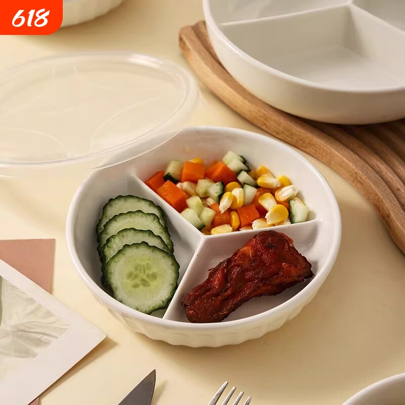 三格餐盘家用陶瓷分格盘2026婴儿宝宝辅食蒸碗微波炉减脂带盖多格