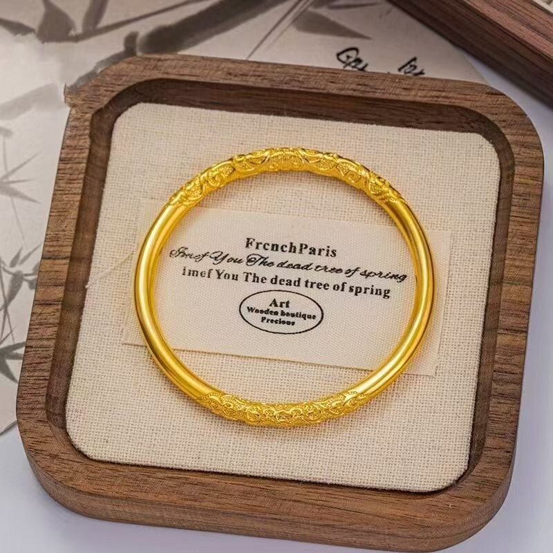 古法卷草纹手镯女越南沙金仿真黄金实心正品结婚三金素圈高端镯子