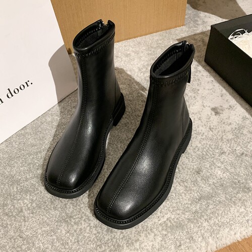 意尔康心选黑色小短靴女平底2026秋冬新款英伦加绒马丁靴百搭ins