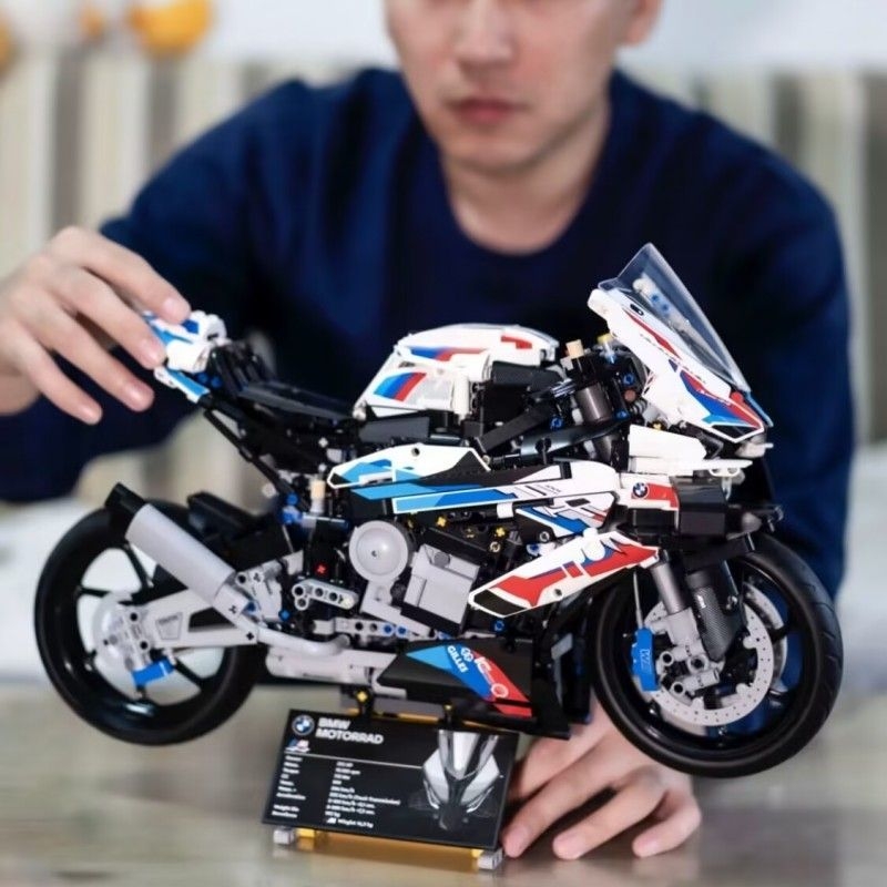 宝马摩托车M1000RR积木机械组件拼装模型玩具成年高难度男孩礼