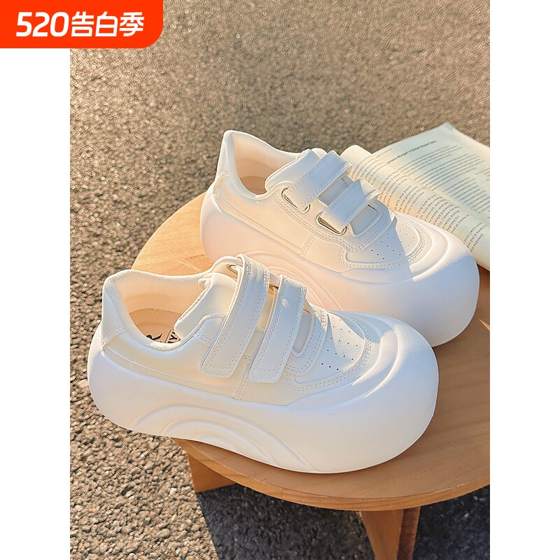2026新款厚底小白鞋女时尚轻便休闲鞋百搭大头面包鞋配阔腿裤鞋子