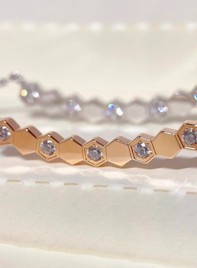 高质量轻奢蜂巢项链女镀厚金1白金蜂窝锁骨链女颈链玫瑰金微笑