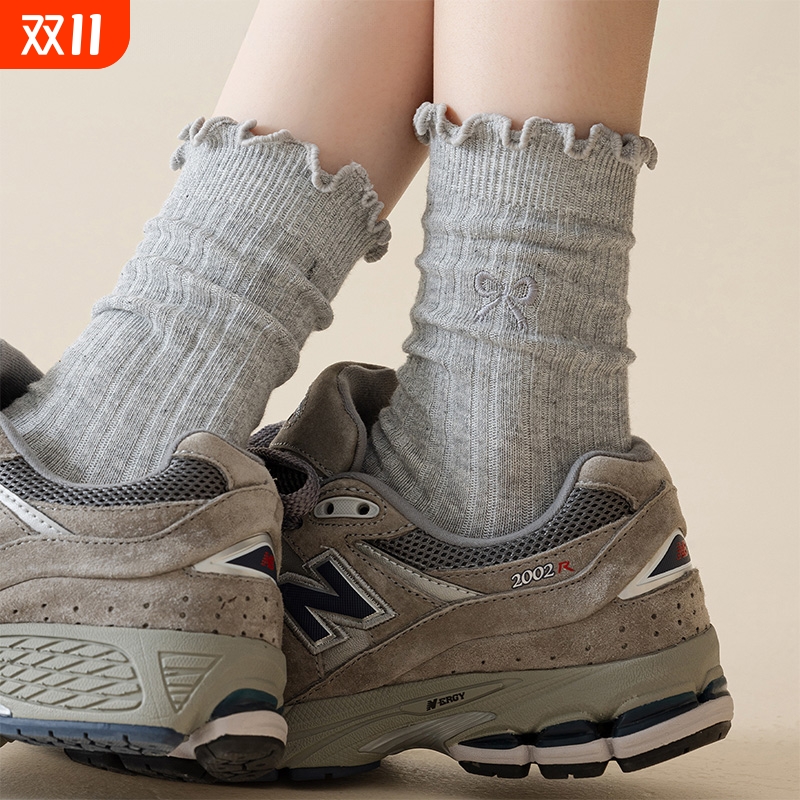 灰色蝴蝶结袜子女春秋堆堆中筒袜纯色棉袜2025新款miu系花边长袜