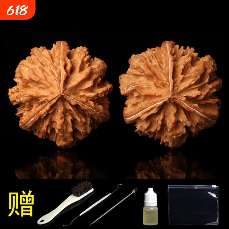 三棱三道筋小手捻文玩无拼接野外生灯笼异形大奔核桃随身手把玩件