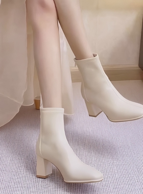 真皮白色短靴高跟女2025春秋新款百搭小短踝靴子粗跟皮鞋加绒