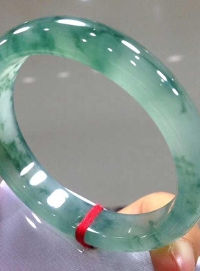 高冰飘花岫玉翡翠平替玉石手镯高档珠宝女款翡翠手镯冰飘花镯子