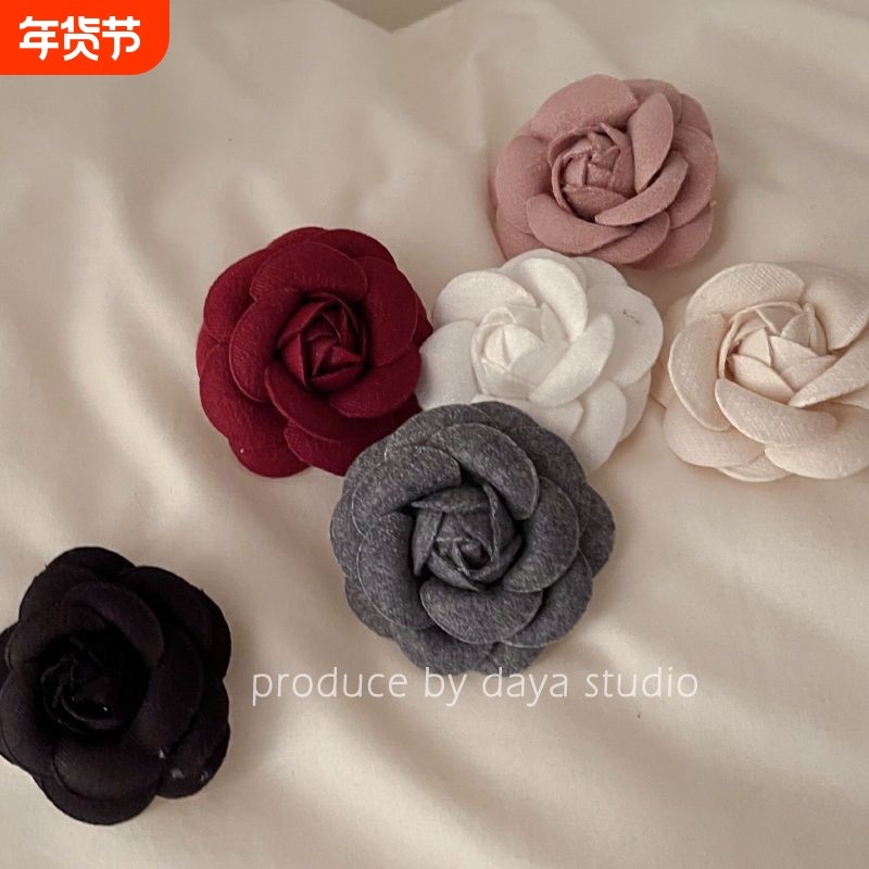 复古法式山茶花朵胸针精致高级感设计小香风简约发夹两用胸花