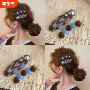 韩国撞色爱心头饰高端珍珠2026发夹新款前额侧边刘海鸭嘴发卡